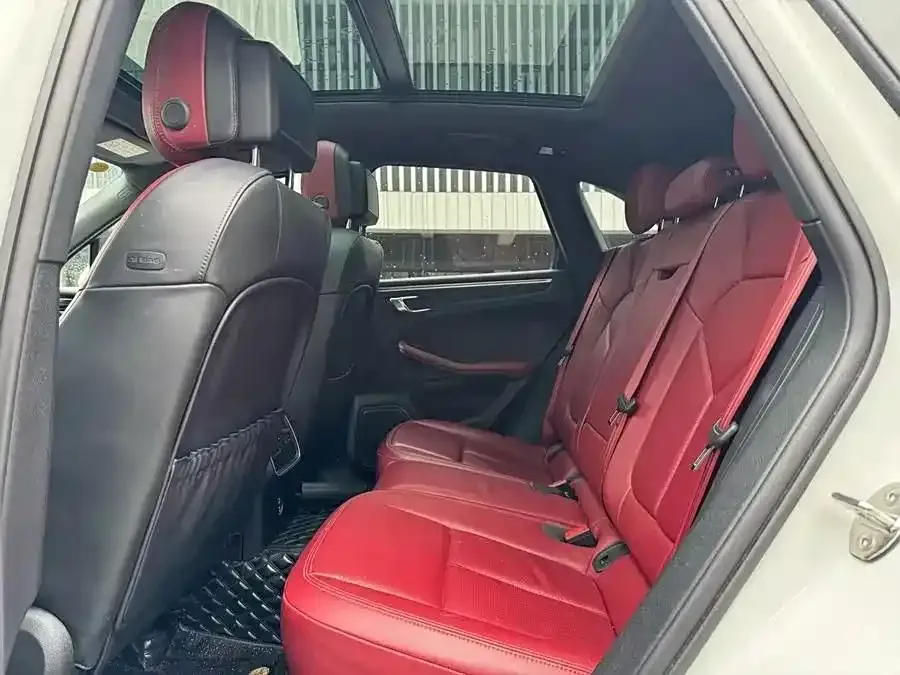 Porsche Macan 2021 из CN, фото 3