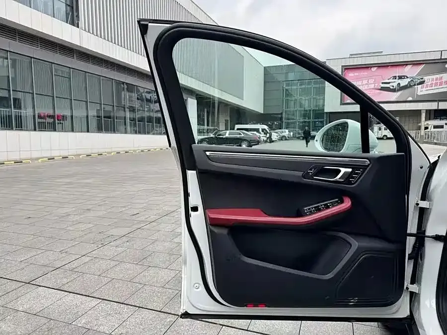 Porsche Macan 2021 из CN, фото 7