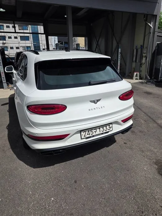 Bentley Bentayga 2024 из KR, фото 3