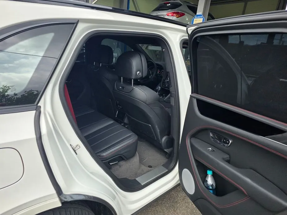 Bentley Bentayga 2024 из KR, фото 4