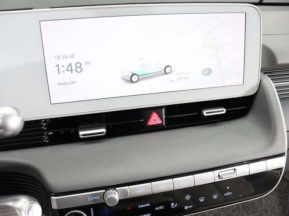 Hyundai Ioniq5 — фото 9