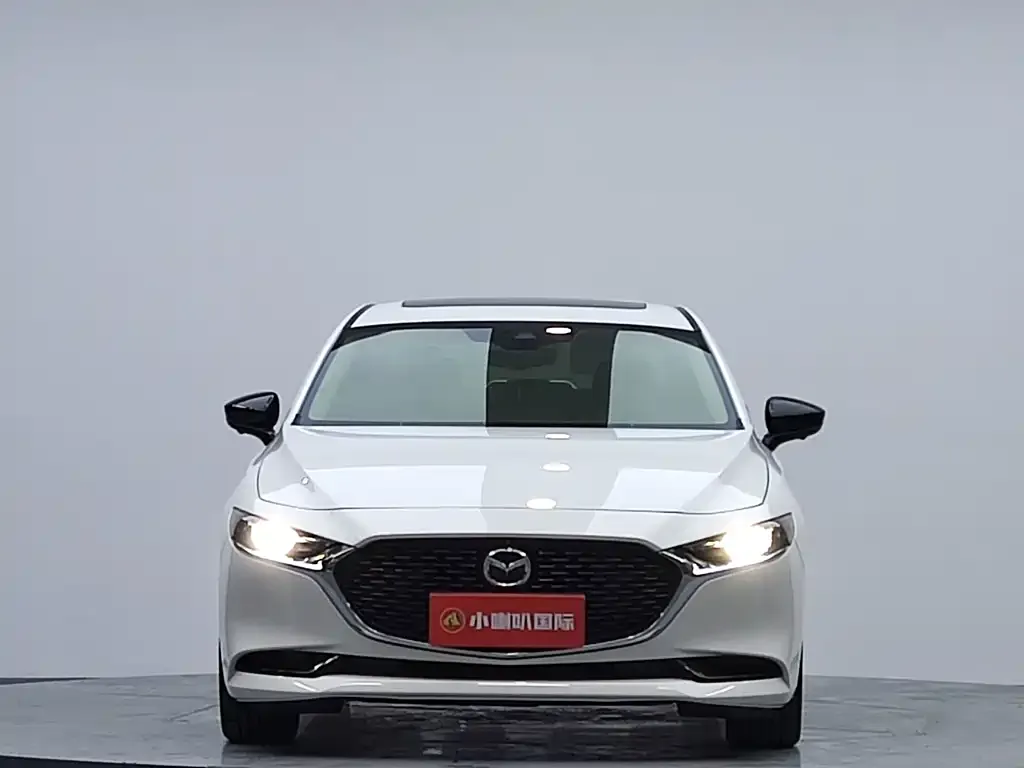Mazda 3 Axela — фото 4