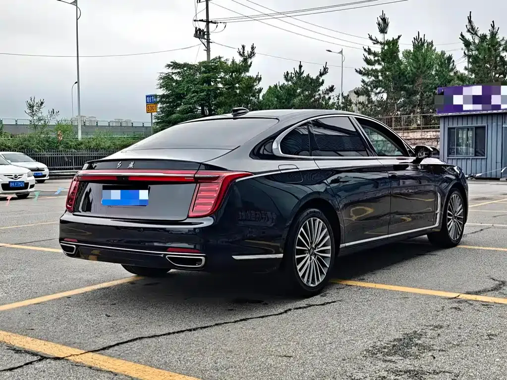 Hongqi H9 — фото 7