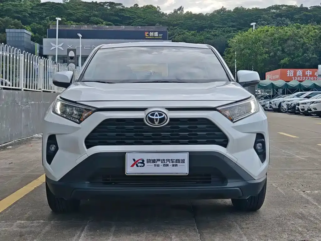 Toyota RAV4 2024 из CN, фото 9