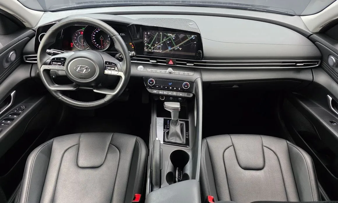 Hyundai AVANTE — фото 2