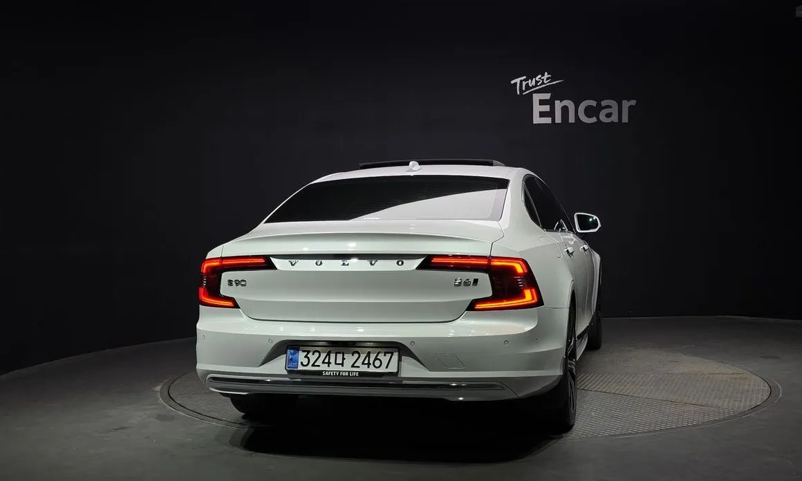 Volvo S90 2023 из KR, фото 9