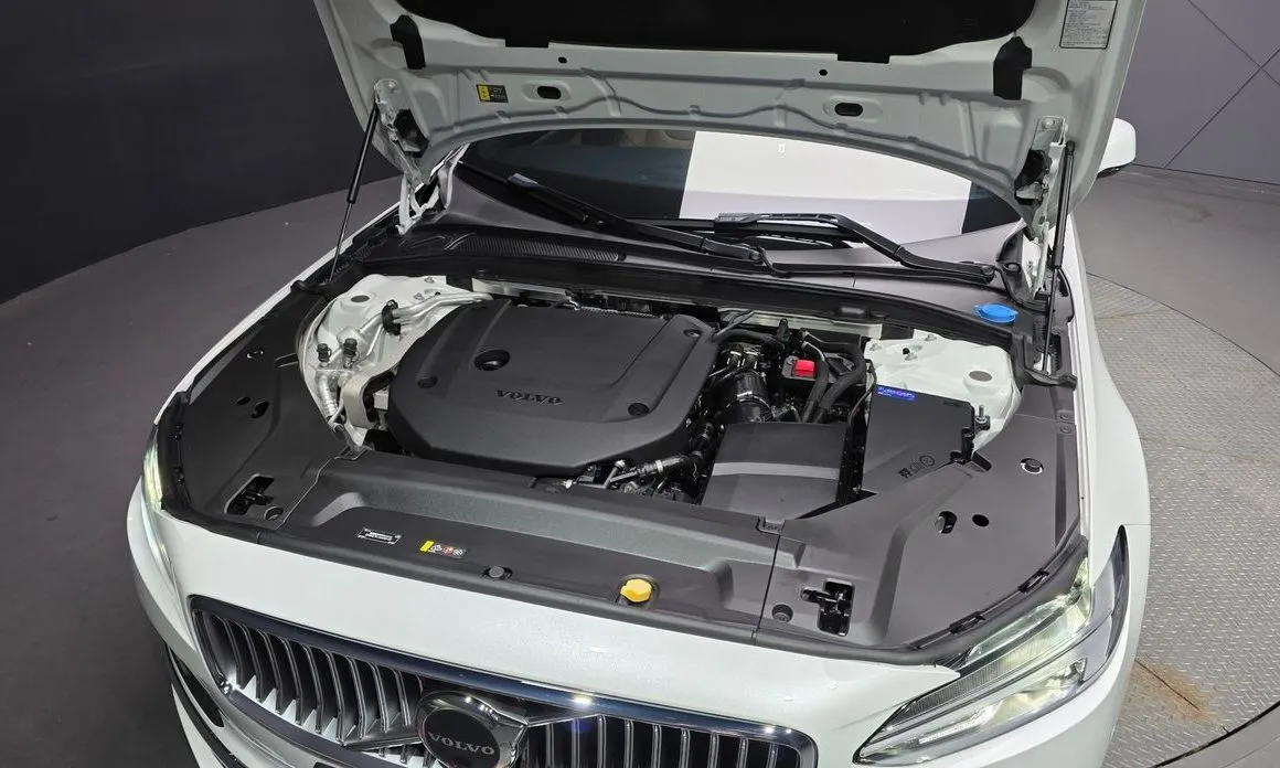 Volvo S90 2023 из KR, фото 8