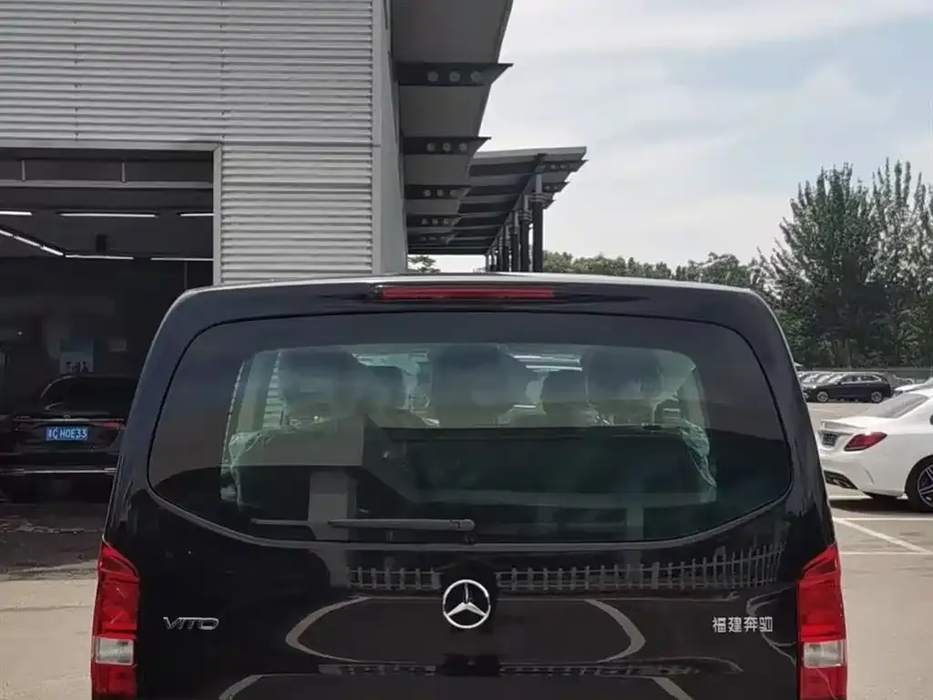 Mercedes-Benz Vito — фото 1