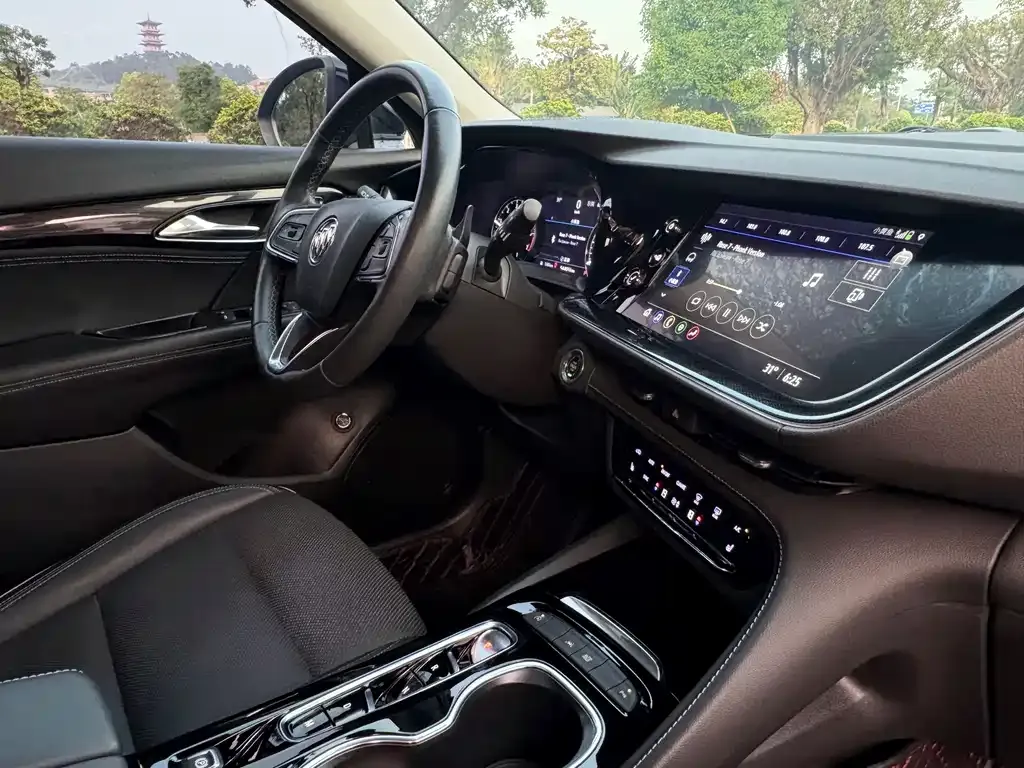 Buick Envision Plus — фото 8