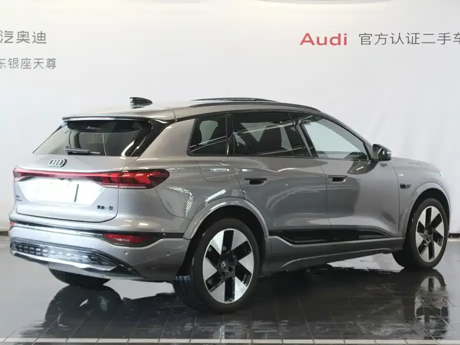 Audi Q6L e-tron — фото 10