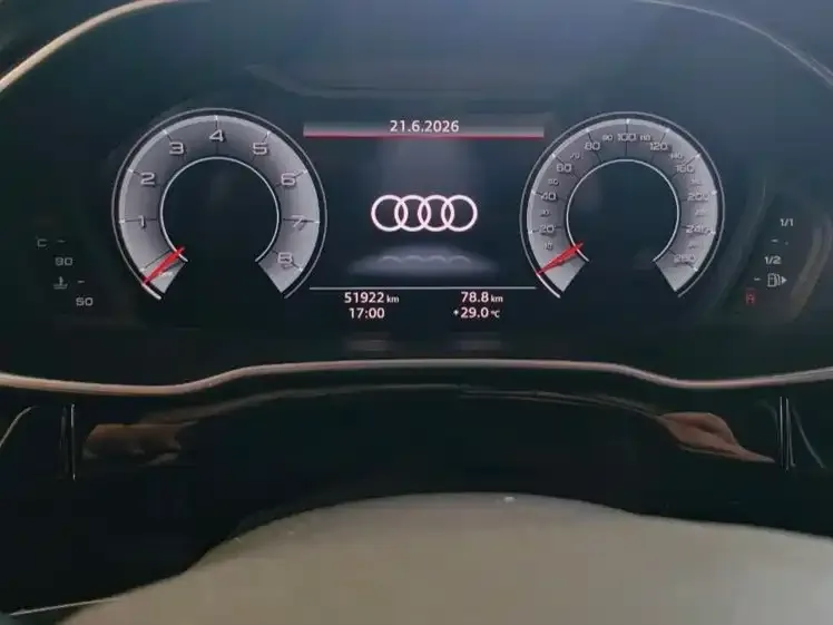 Audi Q3 — фото 2