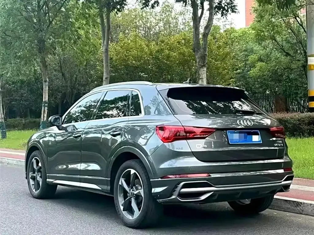 Audi Q3 — фото 10