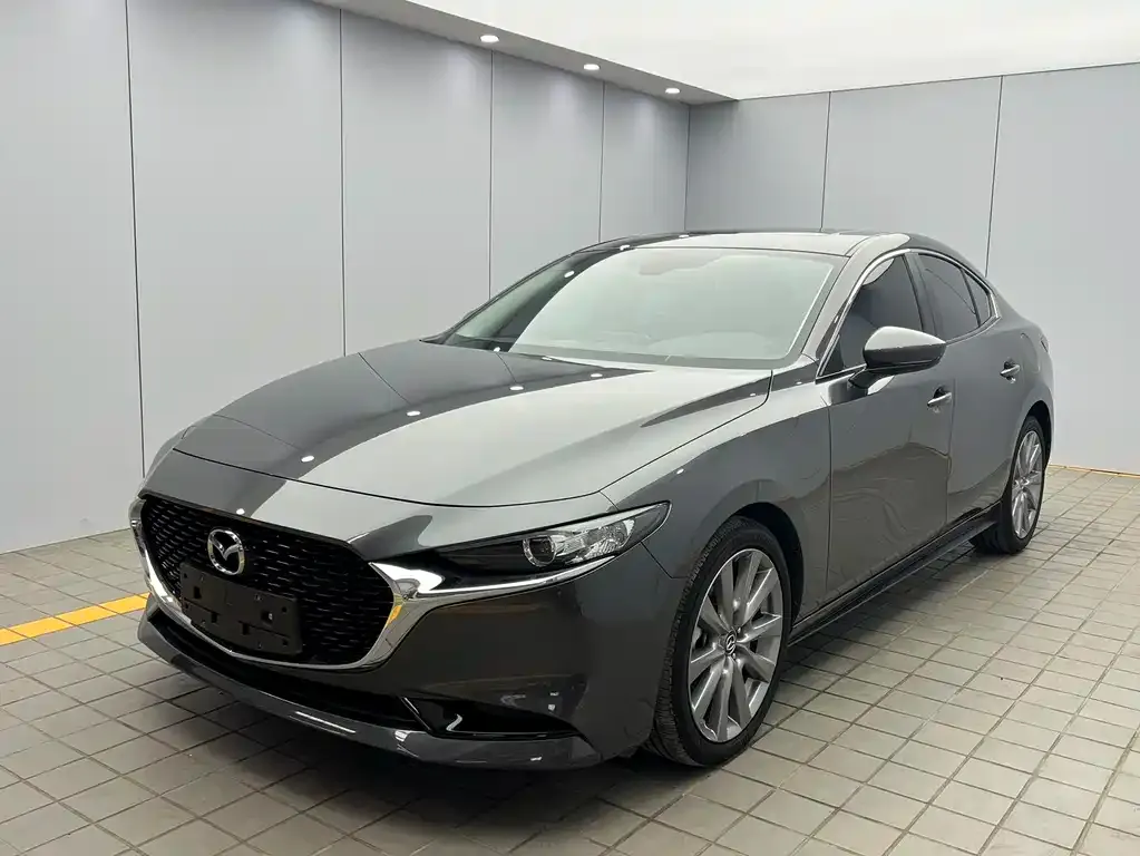 Mazda 3 Axela — фото 1