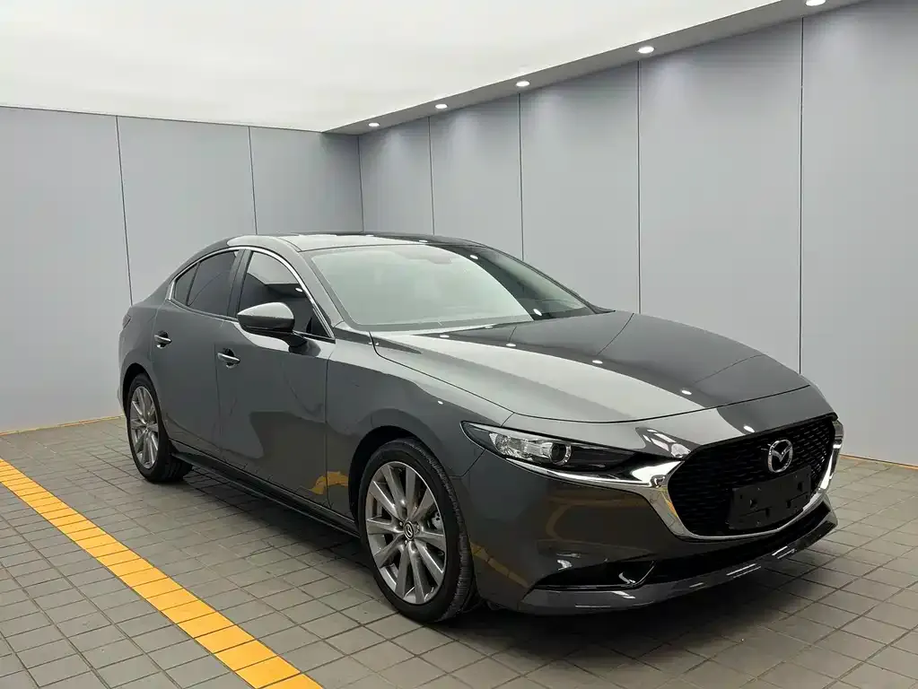 Mazda 3 Axela — фото 5