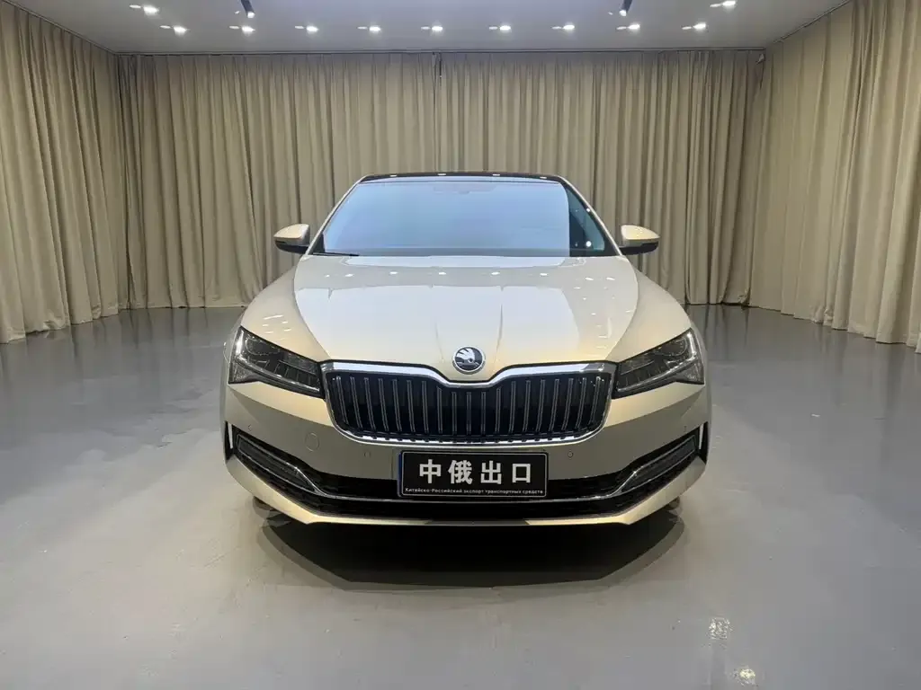 Skoda Superb 2023 из CN, фото 4