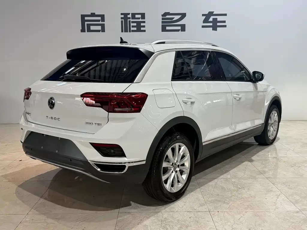 Volkswagen T-Roc — фото 2