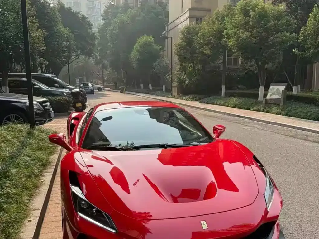 Ferrari F8 — фото 1