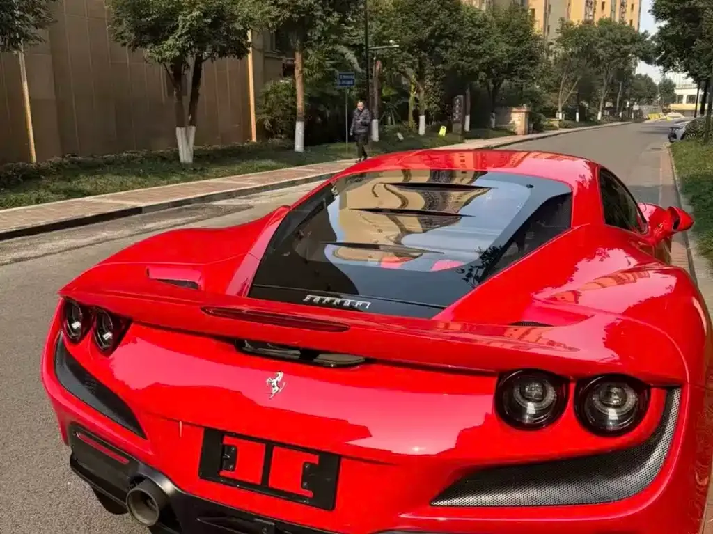 Ferrari F8 — фото 4