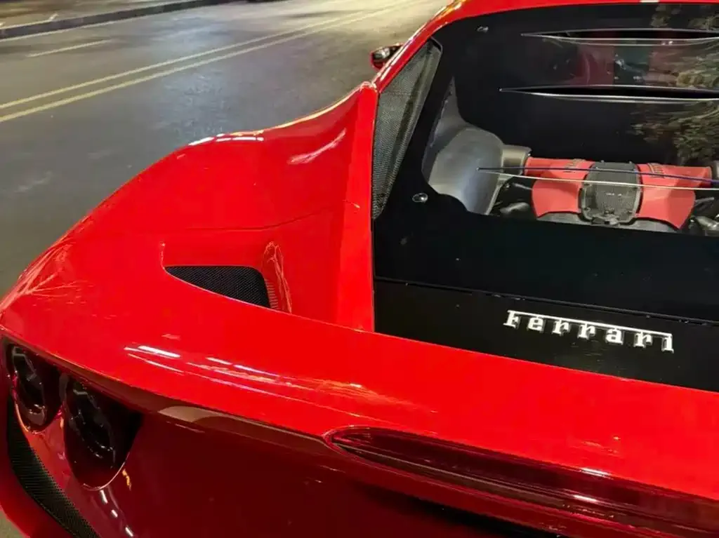 Ferrari F8 — фото 2
