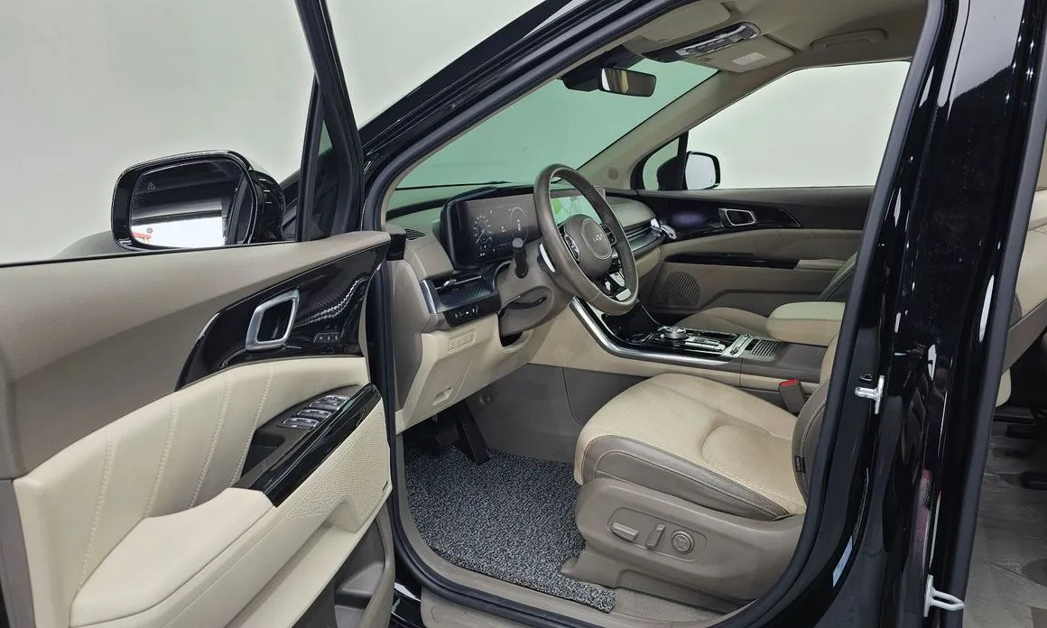 Kia Carnival — фото 10