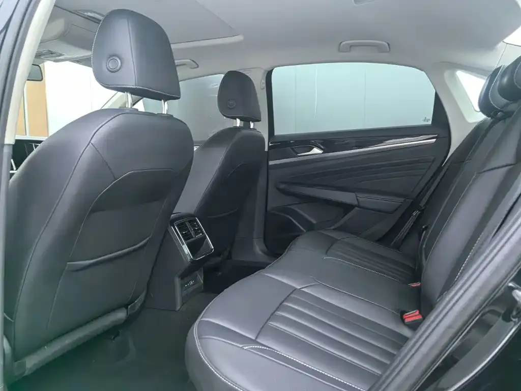 Volkswagen Passat — фото 3