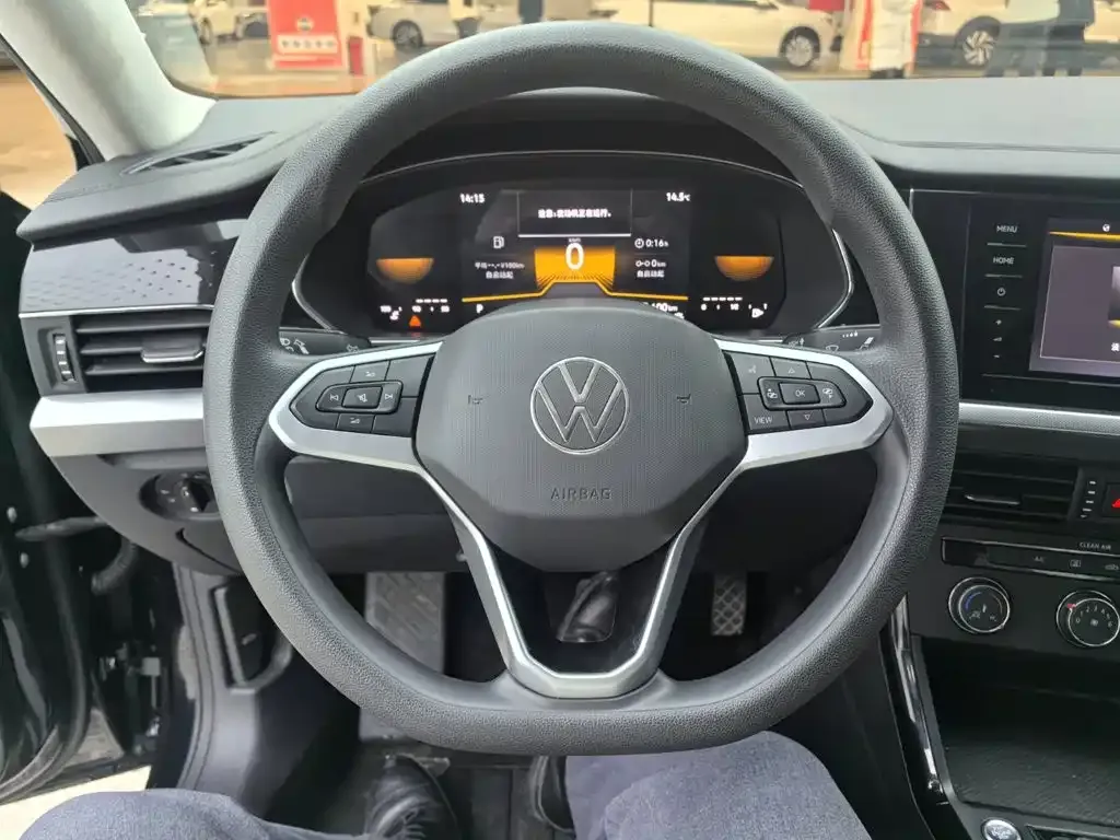 Volkswagen Passat — фото 5