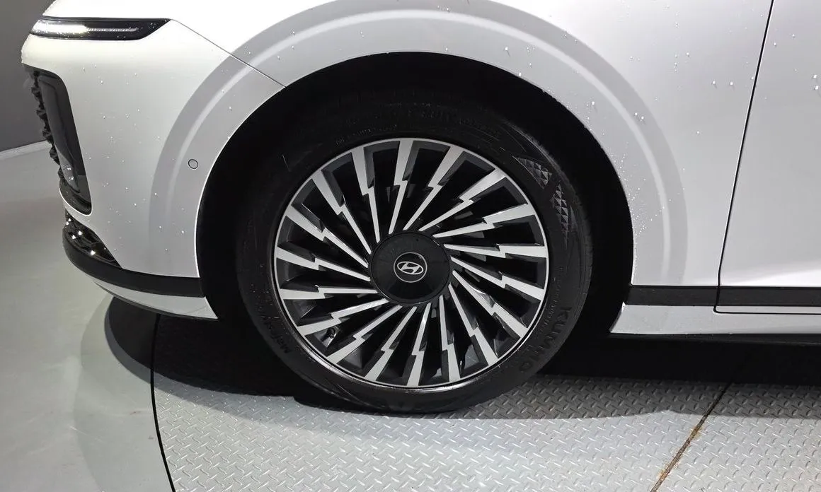 Hyundai Grandeur — фото 10