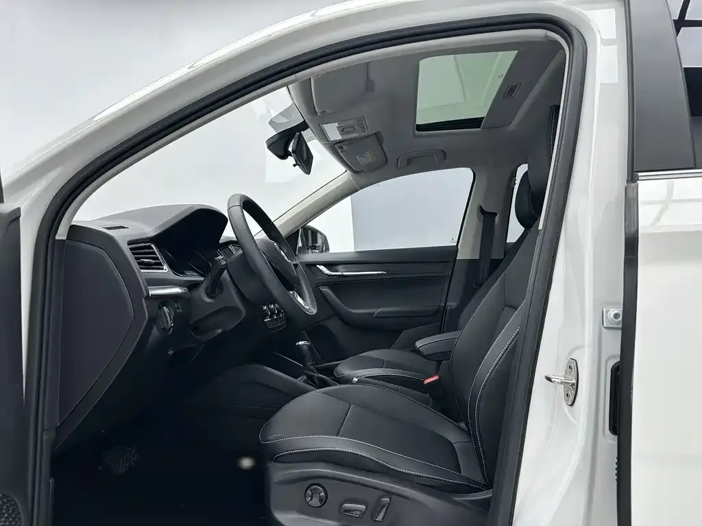 Skoda Kamiq — фото 10