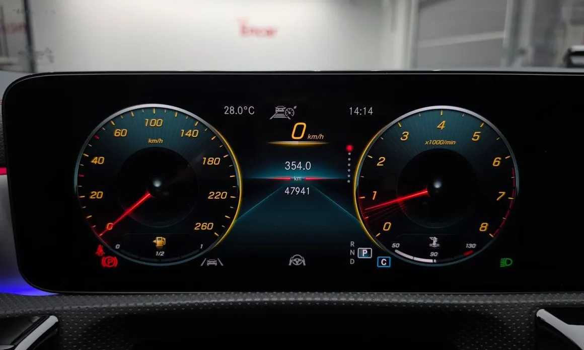 Mercedes-Benz CLA-Class 2023 из KR, фото 2
