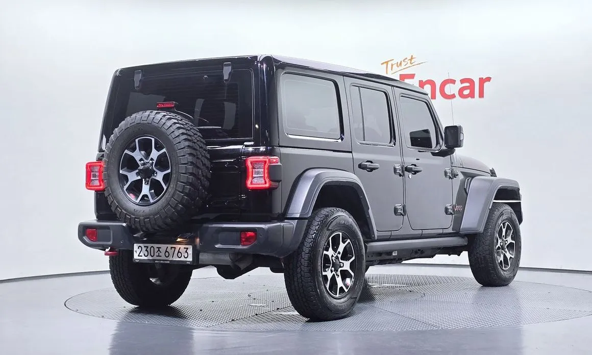Jeep Wrangler — фото 9