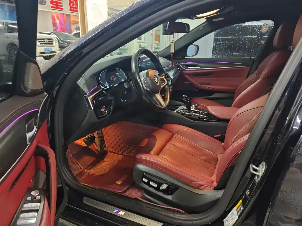 BMW 5 Series New Energy 2021 из CN, фото 2