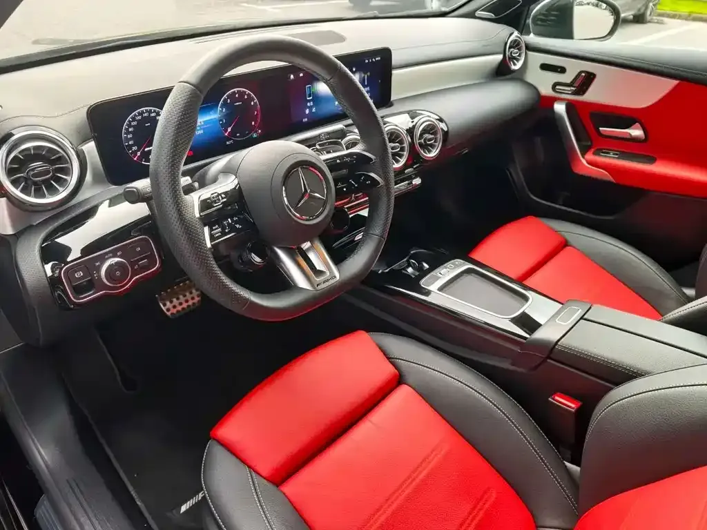 Mercedes-Benz A-Class AMG — фото 4