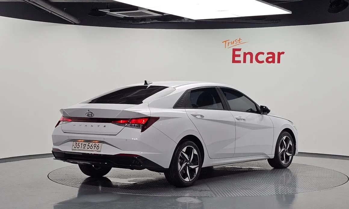 Hyundai AVANTE — фото 4