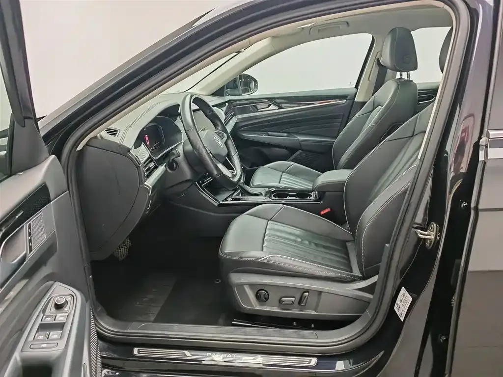 Volkswagen Passat — фото 5