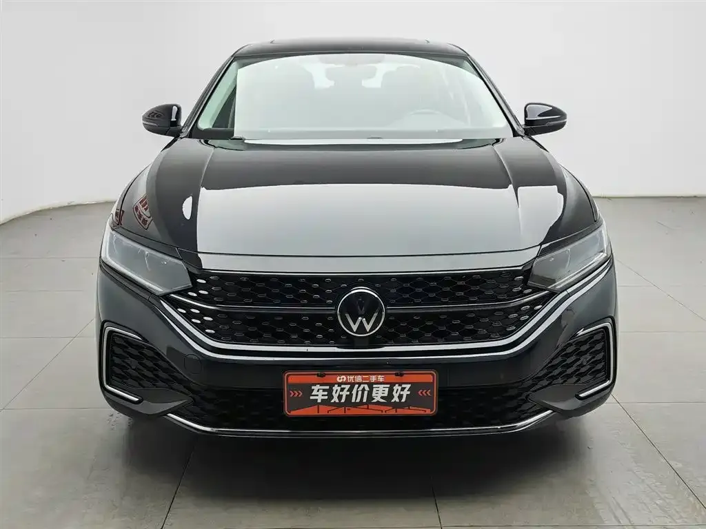 Volkswagen Passat — фото 10