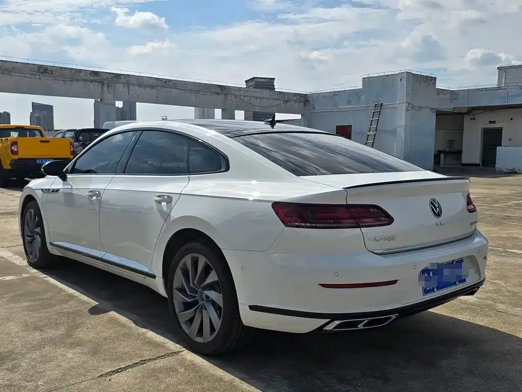 Volkswagen CC — фото 8