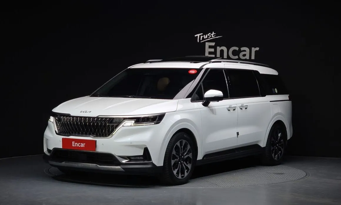 Kia Carnival — фото 1