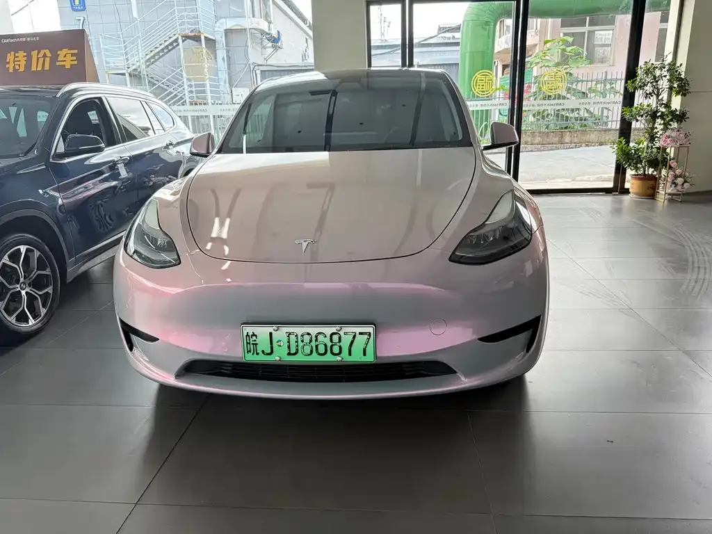Tesla Model Y — фото 8