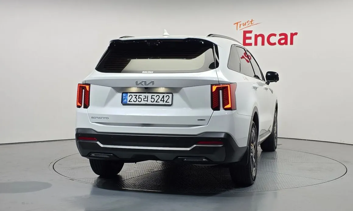 Kia Sorento — фото 9