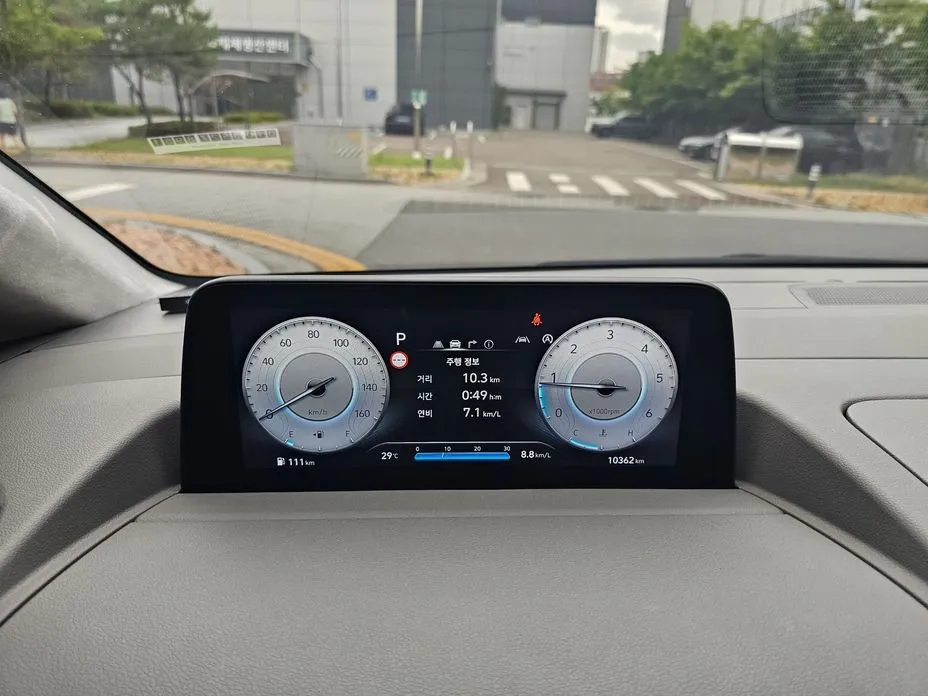 Hyundai Staria — фото 2