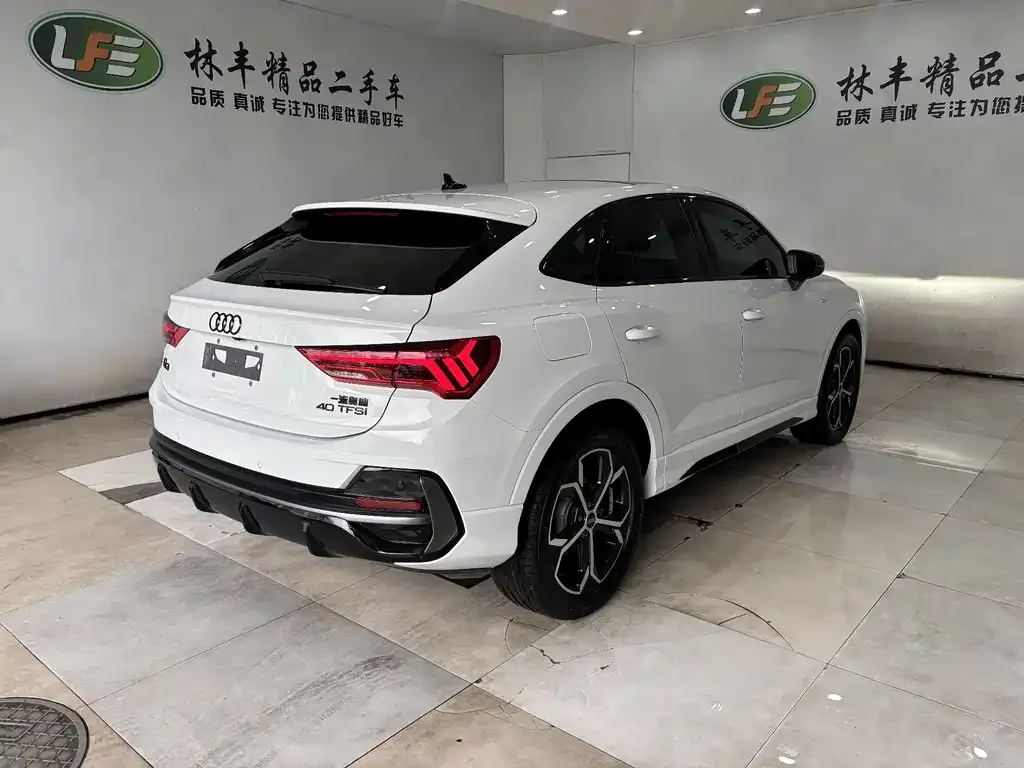 Audi Q3 Sportback — фото 5