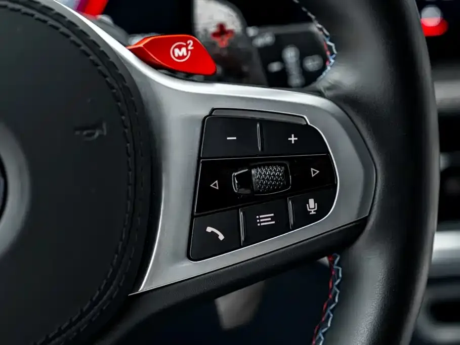 BMW XM — фото 8