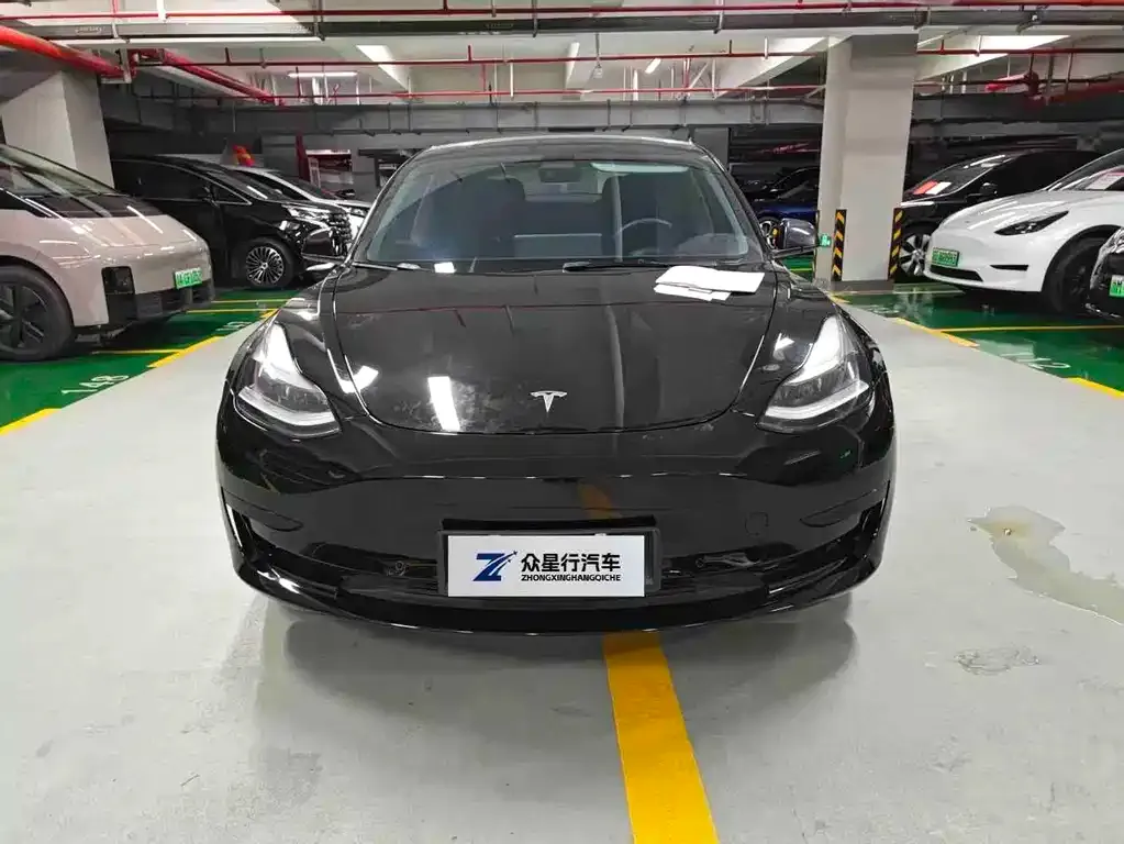 Tesla Model 3 — фото 9