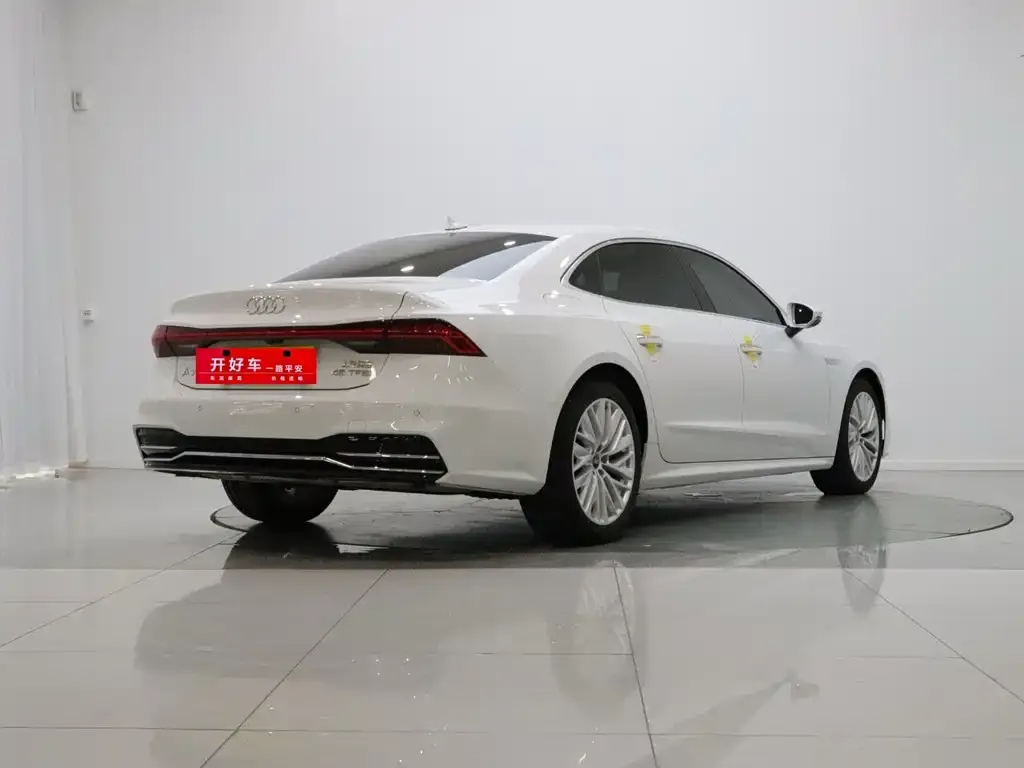 Audi A7L — фото 3
