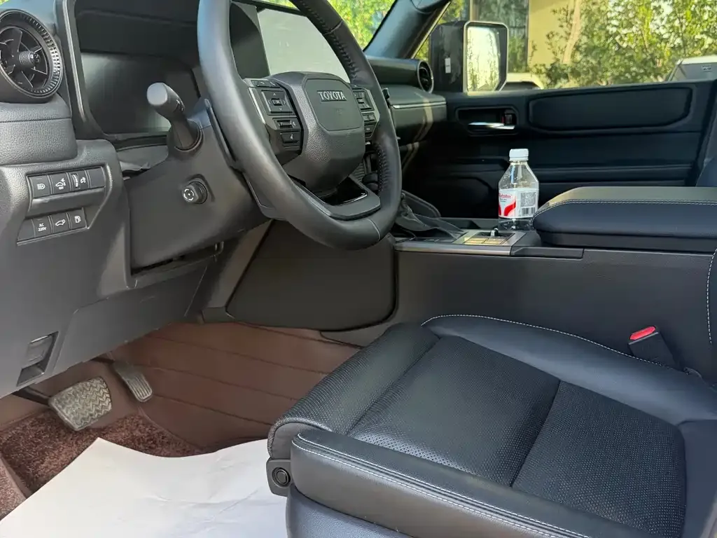 Toyota Prado — фото 3