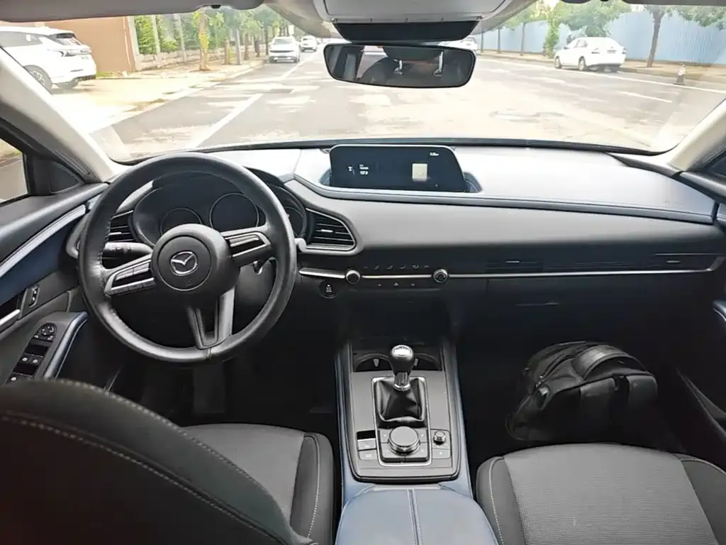 Mazda CX-30 2025 из CN, фото 9