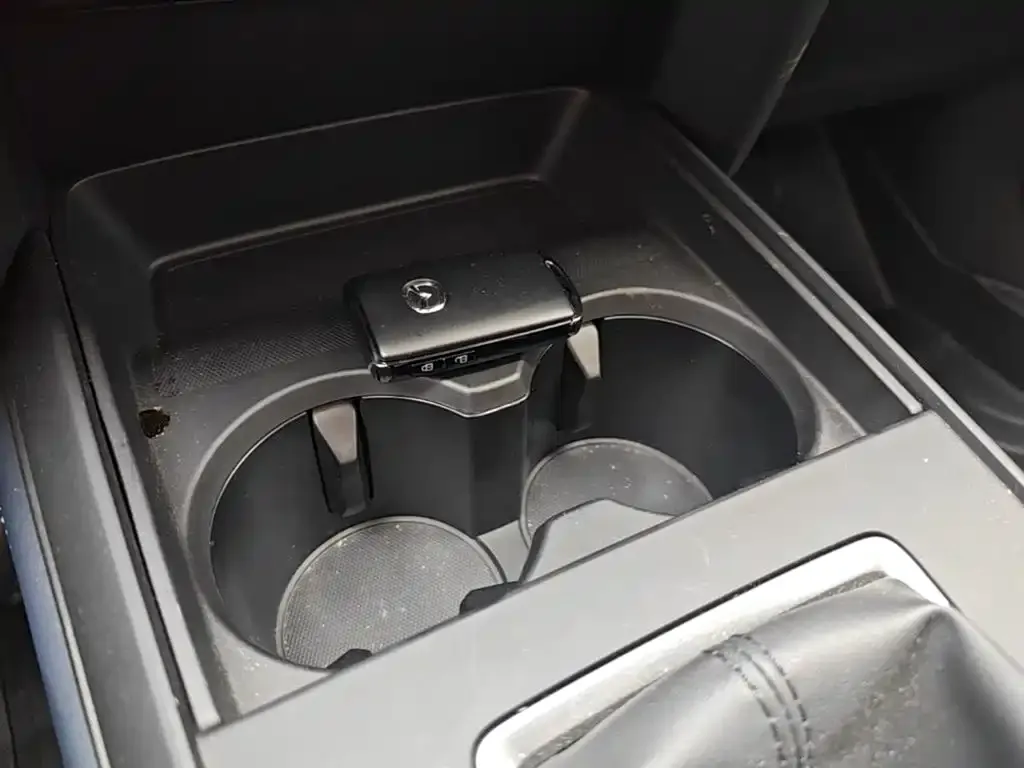Mazda CX-30 2025 из CN, фото 2