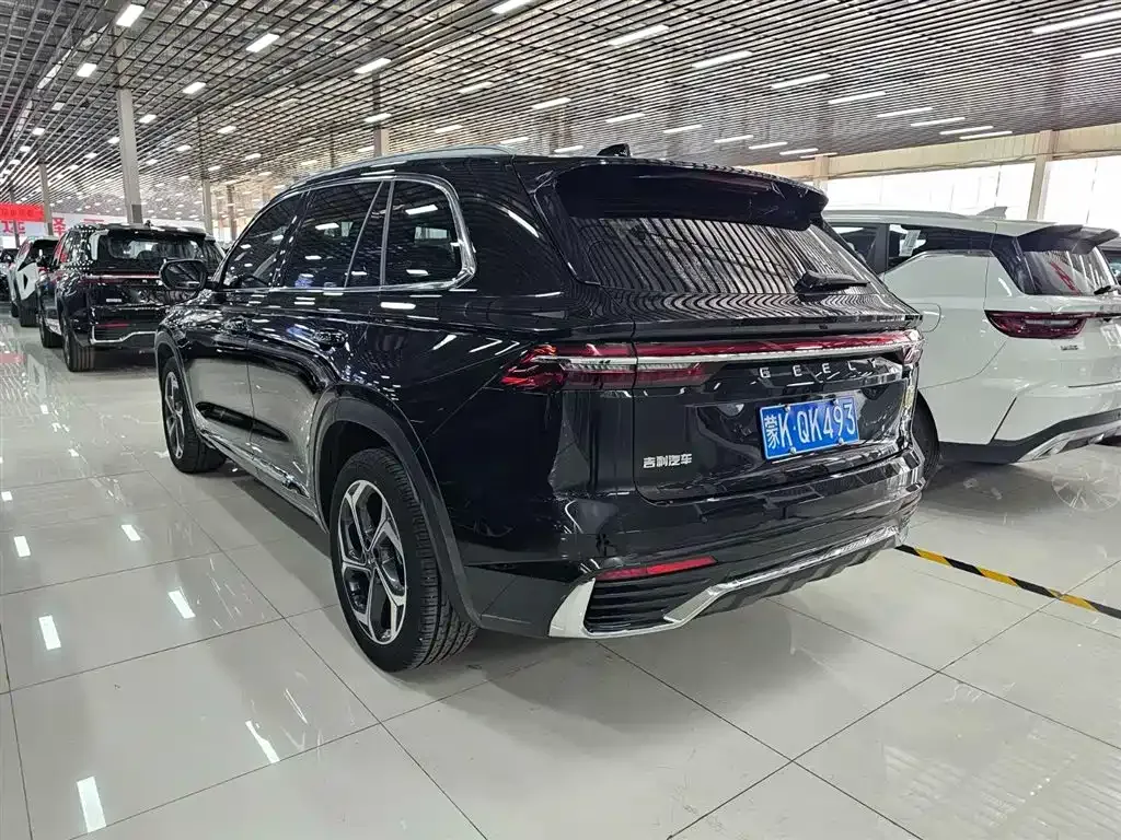 Geely Xingyue L — фото 9