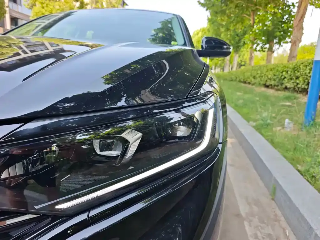 Volkswagen Passat — фото 5