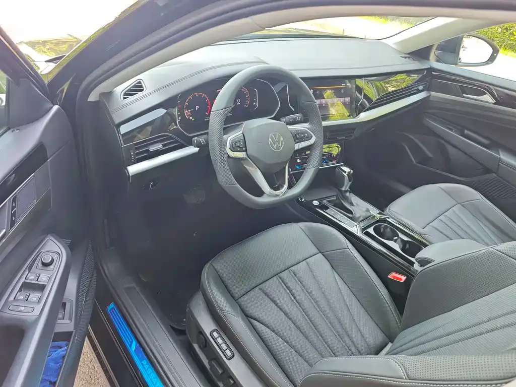 Volkswagen Passat — фото 2